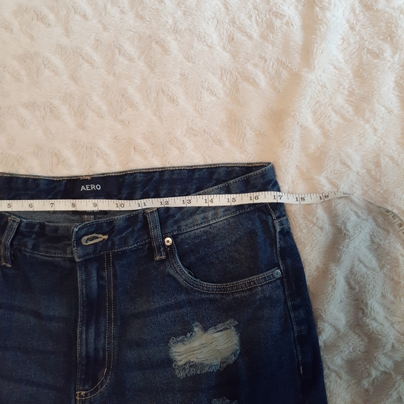 American Eagle Slim Cut Off Men's Jean Shorts. - Picture 4 of 7